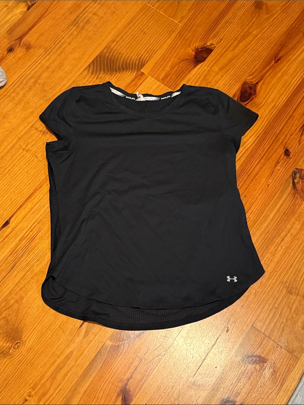 Under Armour Black Women's Short Sleeve Athletic Tee
